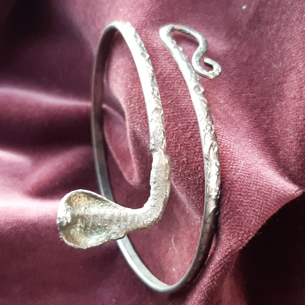 Cobra snake upper arm cuff silver metal vtg
